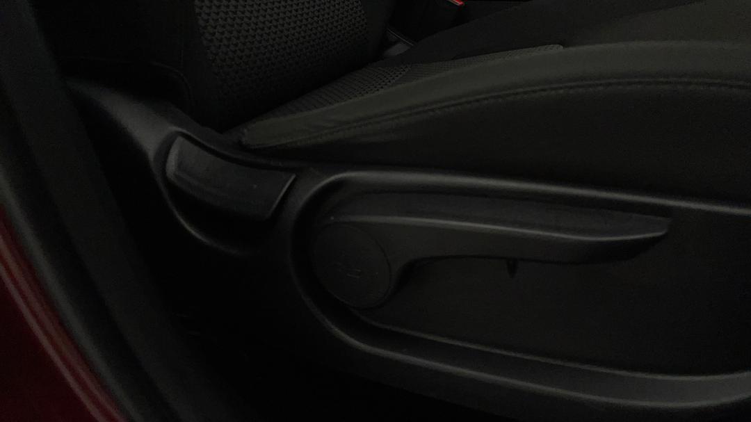2022 Kia Sportage S (awd), Automatic, 78124 km, Drivers Side Adjustment Panel