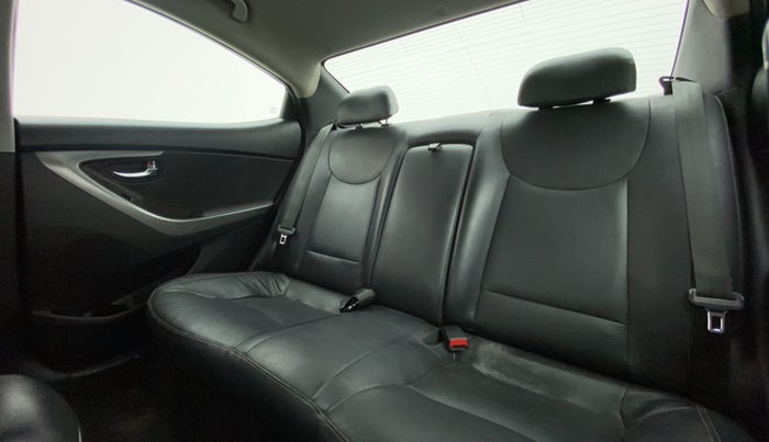 2015 Hyundai New Elantra 1.8 SX AT VTVT, Petrol, Automatic, 1,19,067 km, Right Side Rear Door Cabin