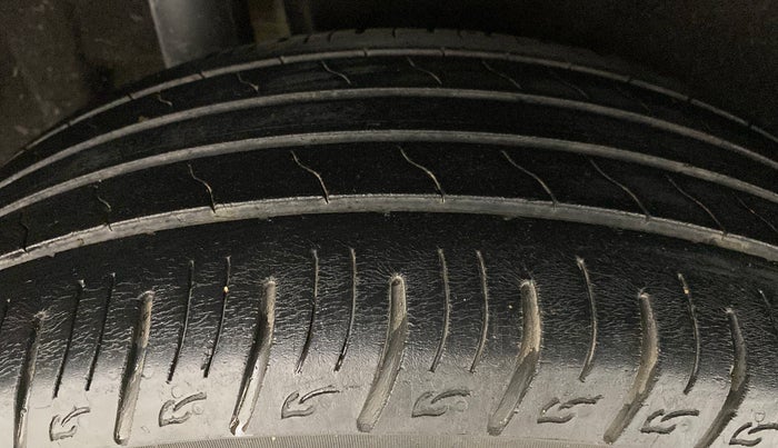 2018 Maruti Vitara Brezza ZDI PLUS, Diesel, Manual, 62,603 km, Right Rear Tyre Tread