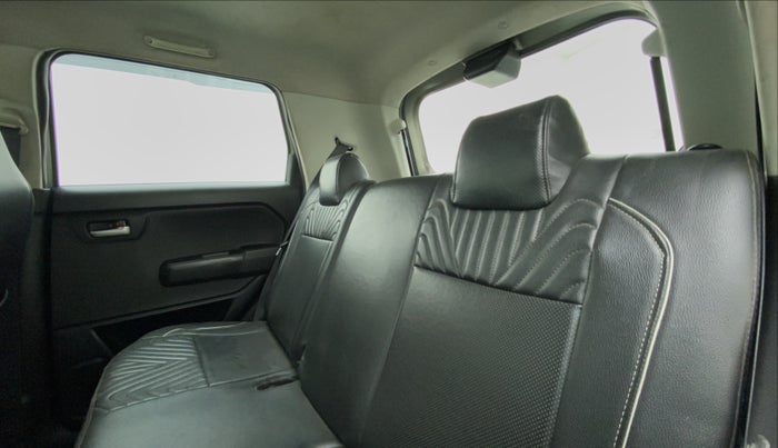 2020 Maruti New Wagon-R VXI 1.0, Petrol, Manual, 32,470 km, Right Side Rear Door Cabin