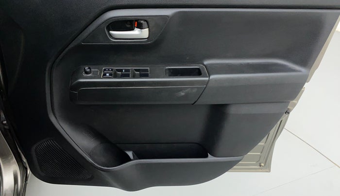 2020 Maruti New Wagon-R VXI 1.0, Petrol, Manual, 32,470 km, Driver Side Door Panels Control