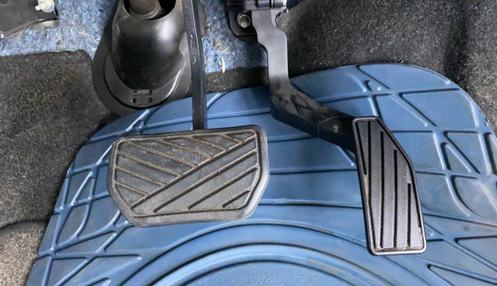 2016 Maruti Wagon R 1.0 VXI AMT, Petrol, Automatic, 21,787 km, Pedals