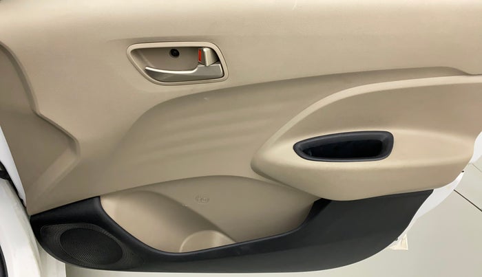 2018 Hyundai NEW SANTRO SPORTZ AMT, Petrol, Automatic, 27,291 km, Driver Side Door Panels Control