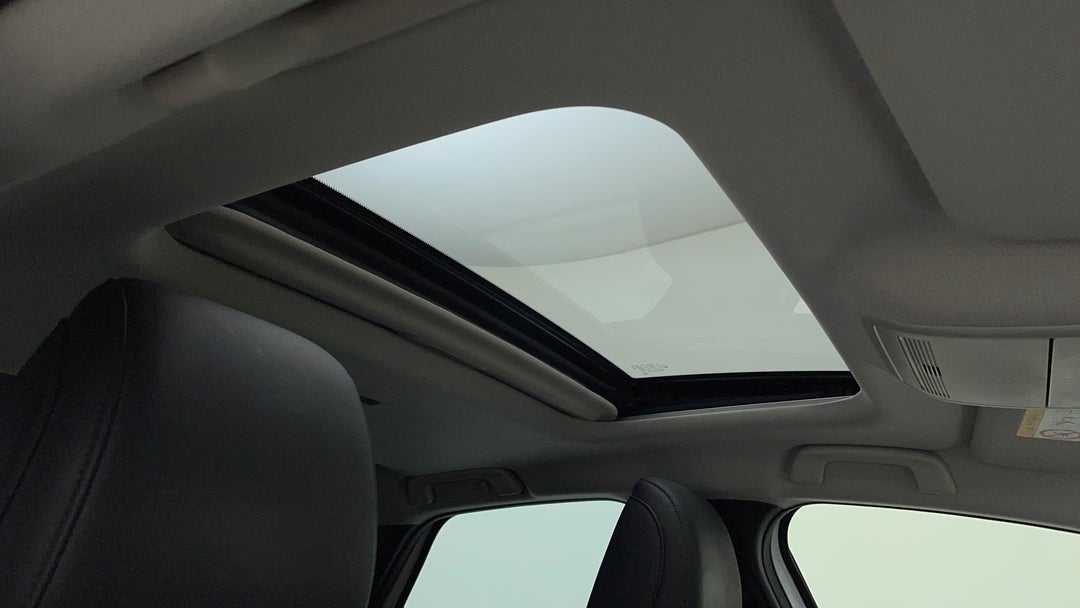 Interior Sunroof/Moonroof