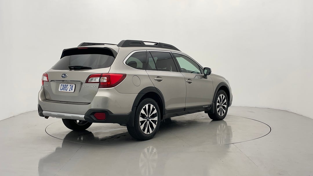 Right Back Diagonal (45- Degree) View