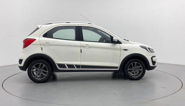 2020 Ford FREESTYLE TITANIUM 1.2 TI-VCT MT, Petrol, Manual, 33,341 km, Right Side View