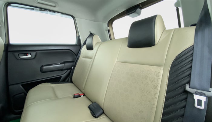 2020 Maruti New Wagon-R VXI 1.0, Petrol, Manual, 55,634 km, Right Side Rear Door Cabin
