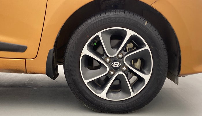 2017 Hyundai Grand i10 ASTA 1.2 VTVT, Petrol, Manual, 31,238 km, Right Front Wheel