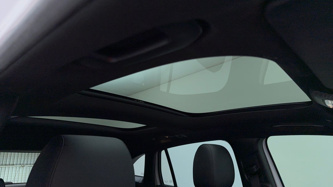 Interior Sunroof/Moonroof