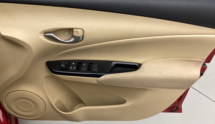 2018 Toyota YARIS G CVT, Petrol, Automatic, 14,875 km, Driver Side Door Panels Control