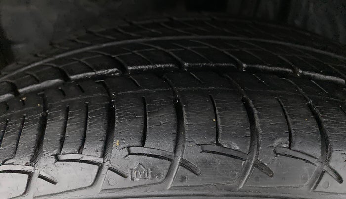 2018 Toyota YARIS G CVT, Petrol, Automatic, 14,875 km, Left Front Tyre Tread