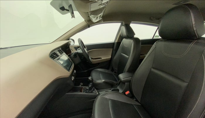 2015 Hyundai Elite i20 MAGNA 1.2, Petrol, Manual, 35,871 km, Right Side Front Door Cabin