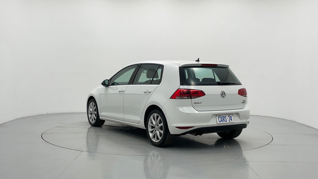 Left Back Diagonal (45- Degree) View