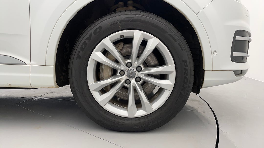2018 Audi Q7 3.0 Tdi Quattro, Automatic, 101276 km, Right Front Wheel