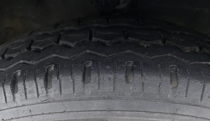 2011 Hyundai i10 MAGNA 1.2 KAPPA2, Petrol, Manual, 51,344 km, Right Front Tyre Tread