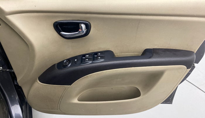 2011 Hyundai i10 MAGNA 1.2 KAPPA2, Petrol, Manual, 51,344 km, Driver Side Door Panels Control