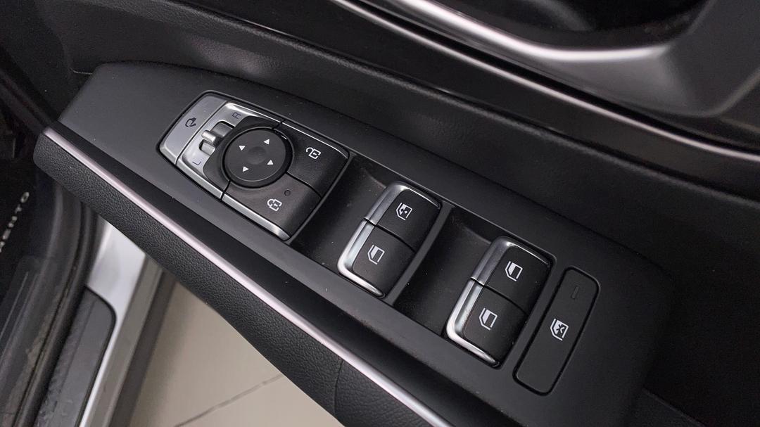 2022 Kia Sorento S 7 Seat, Automatic, 65328 km, Drivers Side Door Panel Controls