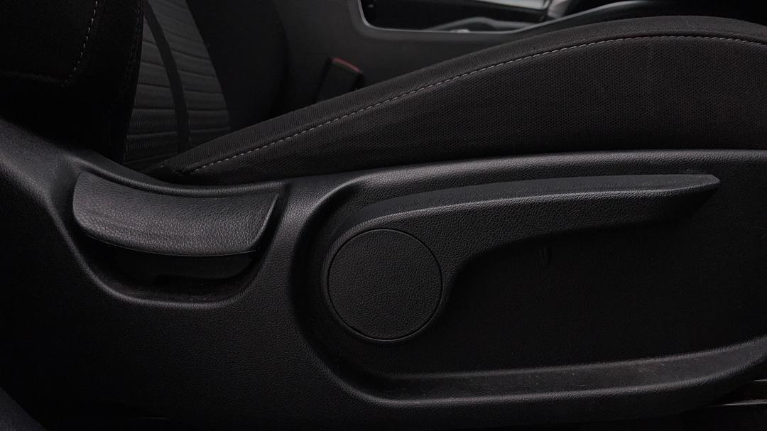 2022 Kia Sorento S 7 Seat, Automatic, 65328 km, Drivers Side Adjustment Panel
