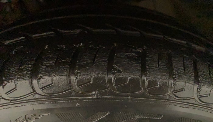 2018 Tata Tiago XZ PLUS PETROL, CNG, Manual, 36,007 km, Left Front Tyre Tread