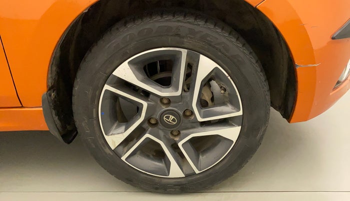 2018 Tata Tiago XZ PLUS PETROL, CNG, Manual, 36,007 km, Right Front Wheel