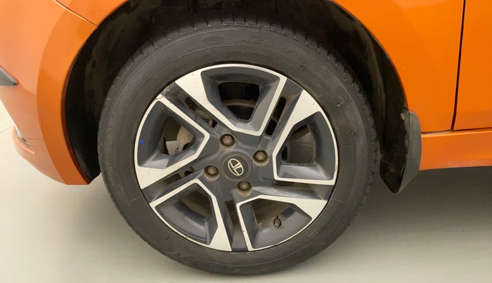 2018 Tata Tiago XZ PLUS PETROL, CNG, Manual, 36,007 km, Left Front Wheel