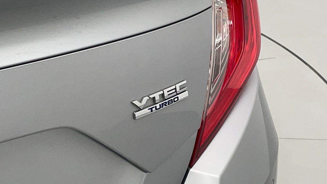 Badge (Boot Right Side)