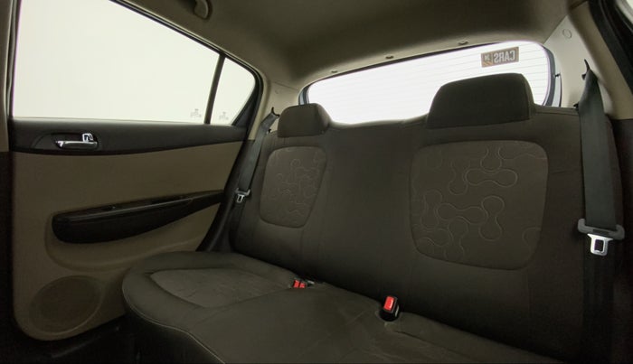 2012 Hyundai i20 MAGNA (O) 1.2, Petrol, Manual, 50,213 km, Right Side Rear Door Cabin