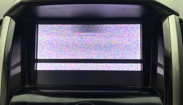 2018 Mahindra XUV500 W7, Diesel, Manual, 90,493 km, Infotainment system - Reverse camera not working