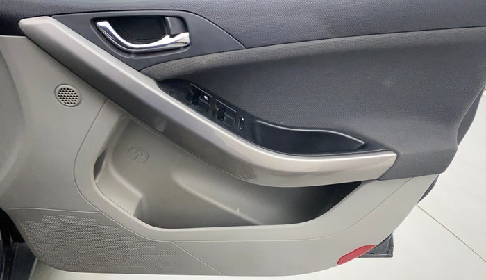 2019 Tata NEXON XZ+ 1.5, Diesel, Manual, 16,708 km, Driver Side Door Panels Control
