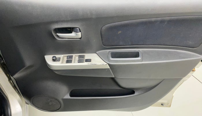 2010 Maruti Wagon R 1.0 VXI, Petrol, Manual, 84,625 km, Driver Side Door Panels Control