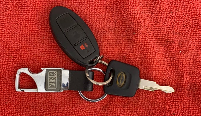 2016 Datsun Redi Go T (O), Petrol, Manual, 7,352 km, Key Close Up