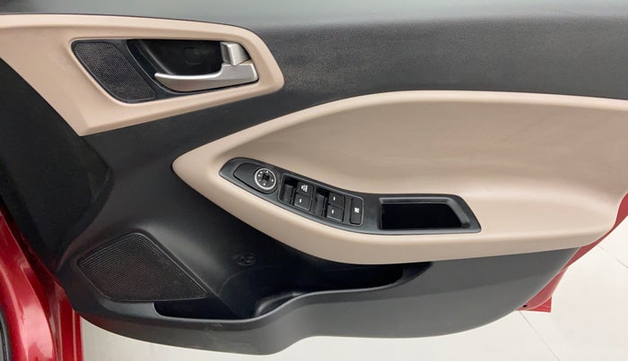 2019 Hyundai Elite i20 1.2 MAGNA PLUS VTVT, Petrol, Manual, 21,916 km, Driver Side Door Panels Control
