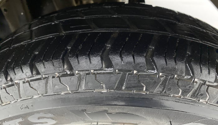 2018 Maruti Alto 800 VXI, Petrol, Manual, 24,853 km, Left Rear Tyre Tread