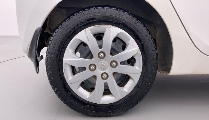 2014 Hyundai Eon MAGNA PLUS, Petrol, Manual, 61,358 km, Right Rear Wheel