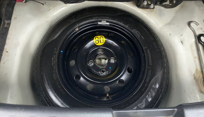 2015 Maruti Swift ZDI, Diesel, Manual, 86,907 km, Spare Tyre