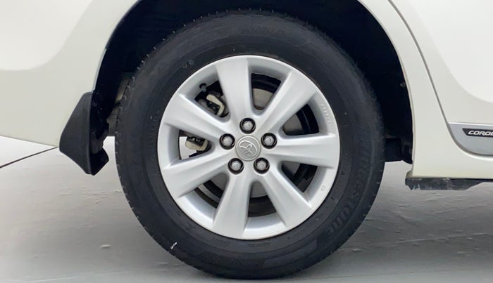 2017 Toyota Corolla Altis 1.8 G, Petrol, Manual, 21,248 km, Right Rear Wheel