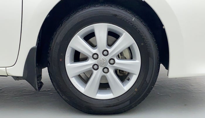 2017 Toyota Corolla Altis 1.8 G, Petrol, Manual, 21,248 km, Right Front Wheel