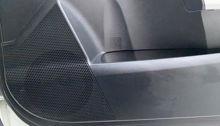 2017 Toyota Corolla Altis 1.8 G, Petrol, Manual, 21,248 km, Speaker