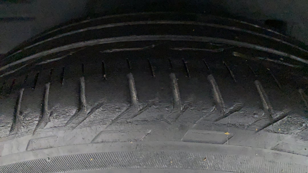 Right Rear Tyre Tread