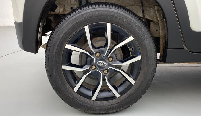 2018 Mahindra KUV 100 NXT K8 P 6 STR, Petrol, Manual, 9,303 km, Right Rear Wheel