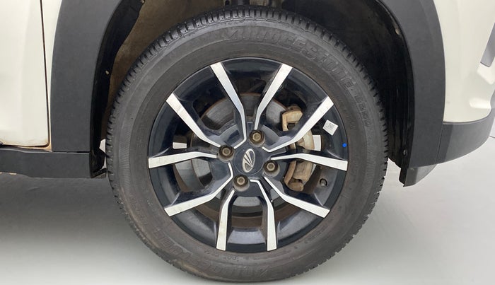2018 Mahindra KUV 100 NXT K8 P 6 STR, Petrol, Manual, 9,303 km, Right Front Wheel