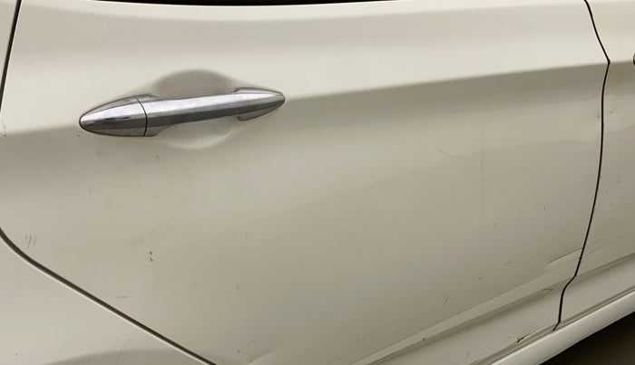 2013 Hyundai Verna FLUIDIC 1.6 VTVT SX OPT, Petrol, Manual, 91,163 km, Right rear door - Minor scratches