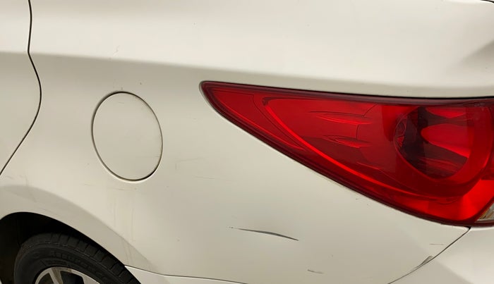 2013 Hyundai Verna FLUIDIC 1.6 VTVT SX OPT, Petrol, Manual, 91,163 km, Left quarter panel - Minor scratches