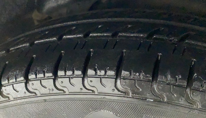 2012 Hyundai i10 MAGNA 1.2, Petrol, Manual, 62,678 km, Left Rear Tyre Tread