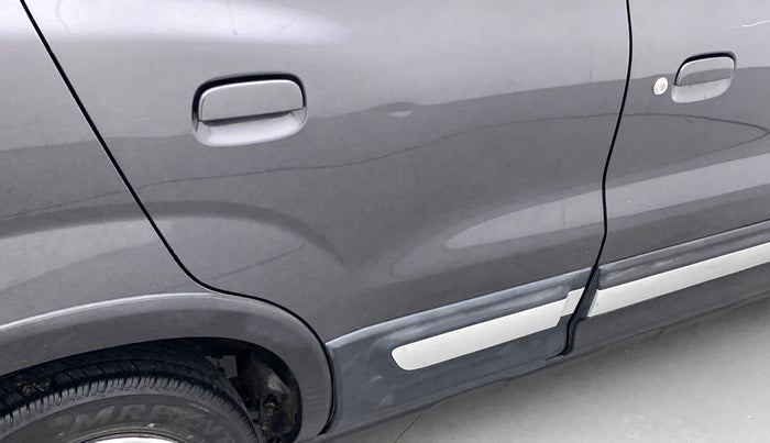 2019 Maruti S PRESSO VXI+, Petrol, Manual, 48,091 km, Right rear door - Minor scratches