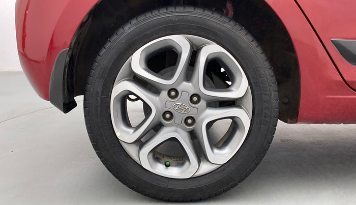 2019 Hyundai Elite i20 1.2  ASTA (O) CVT, Petrol, Automatic, 10,064 km, Right Rear Wheel