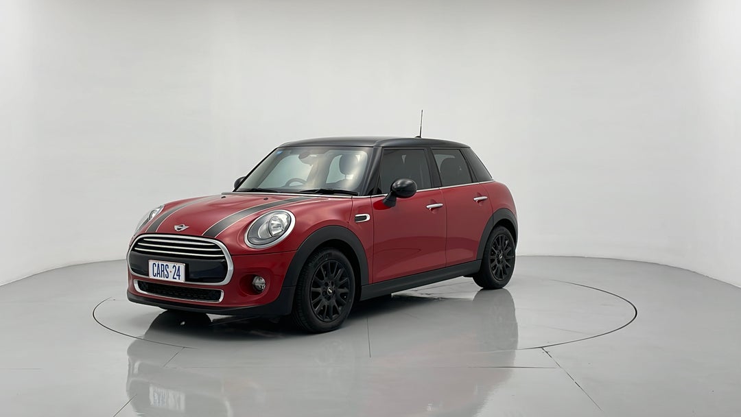 Left Front Diagonal (45- Degree) View