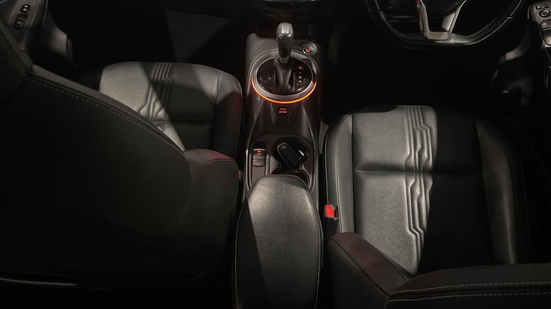 2023 Nissan Juke St-l, Automatic, 54345 km, Center Console