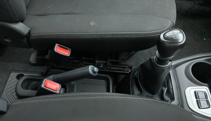 2018 Datsun Redi Go T (O), Petrol, Manual, 24,316 km, Gear Lever