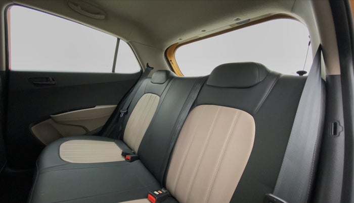 2014 Hyundai Grand i10 MAGNA 1.2 VTVT, Petrol, Manual, 68,182 km, Right Side Rear Door Cabin